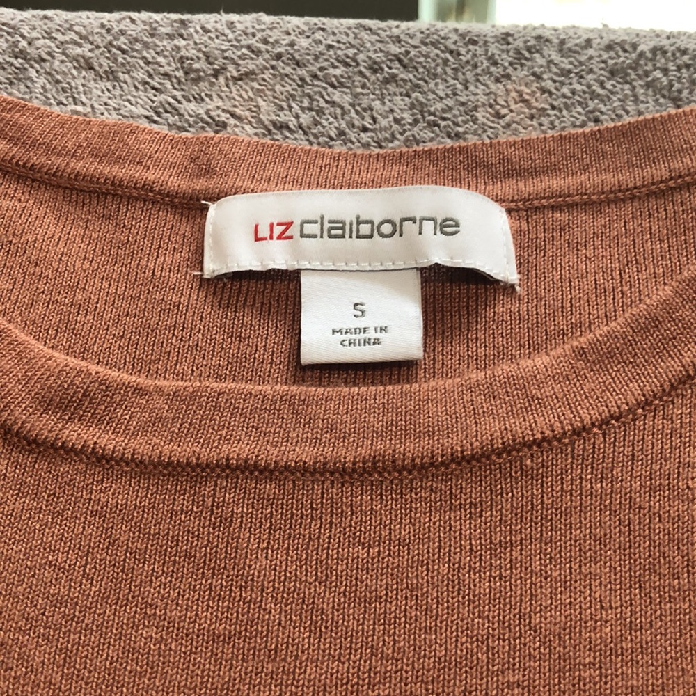 LIZ CLAIBORNE PEACH SLEEVELESS BLOUSE SIZE S - Picture 4 of 7